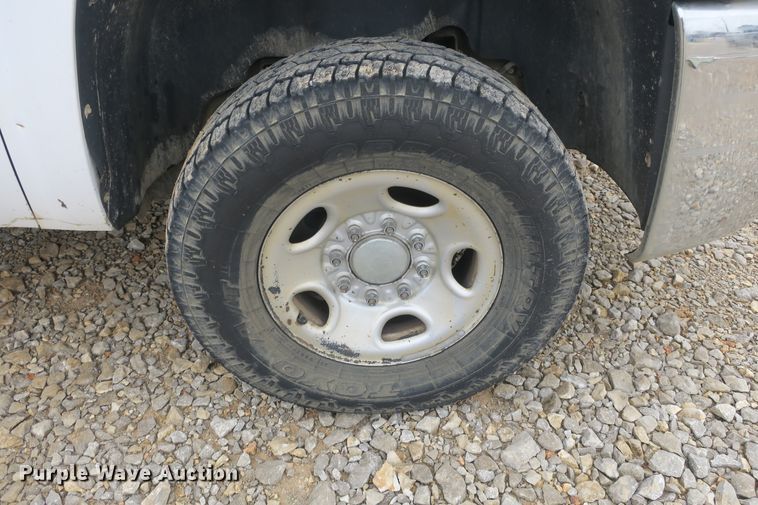 image for item DB10129 2008 Chevrolet Silverado 2500HD Ext. Cab pickup truck