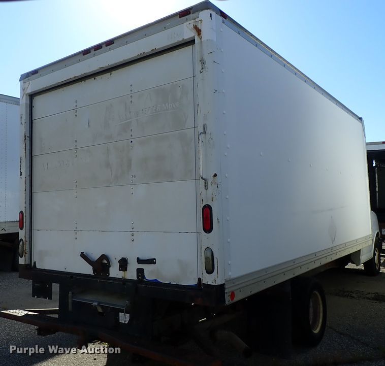 image for item DB7642 2008 GMC Savana box truck