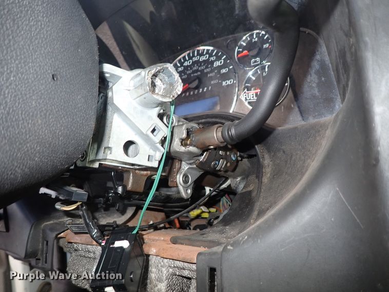 image for item DB7642 2008 GMC Savana box truck