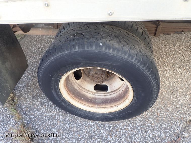 image for item DB7642 2008 GMC Savana box truck