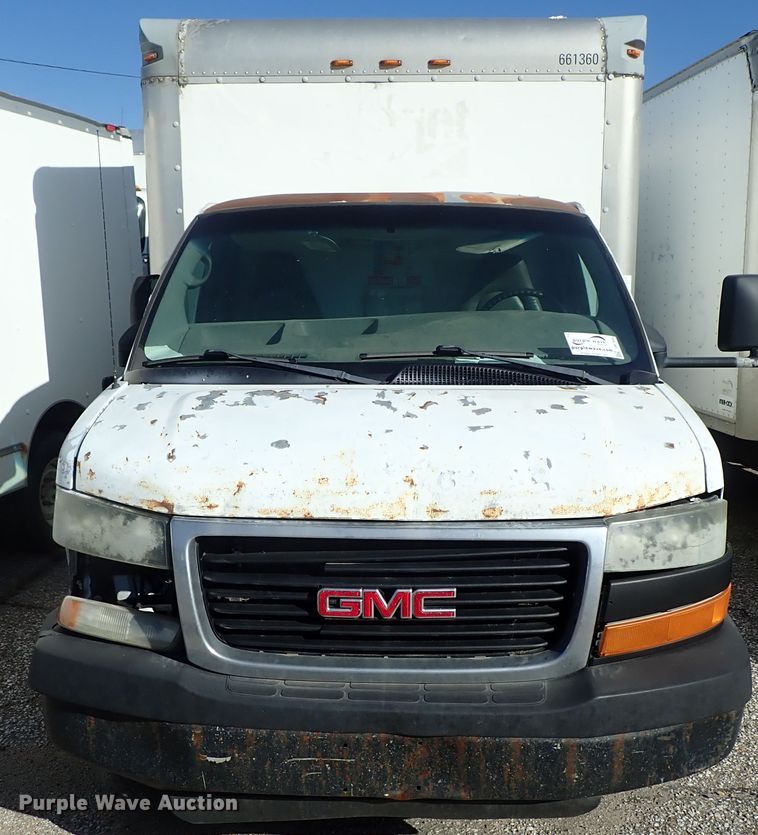 image for item DB7650 2006 GMC Savana box truck
