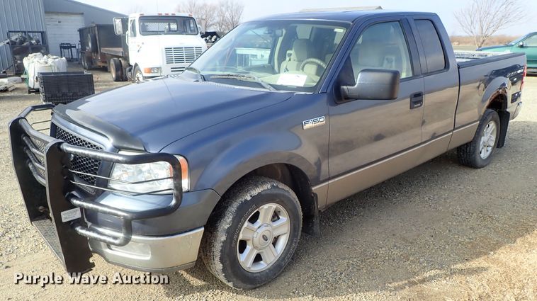 image for item DC3371 2004 Ford F150 SuperCab pickup truck