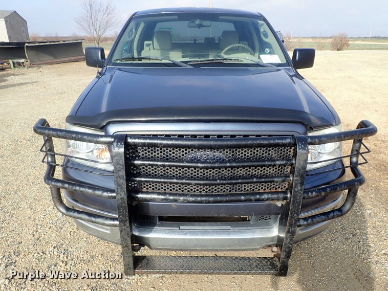 image for item DC3371 2004 Ford F150 SuperCab pickup truck