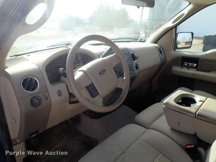 image for item DC3371 2004 Ford F150 SuperCab pickup truck