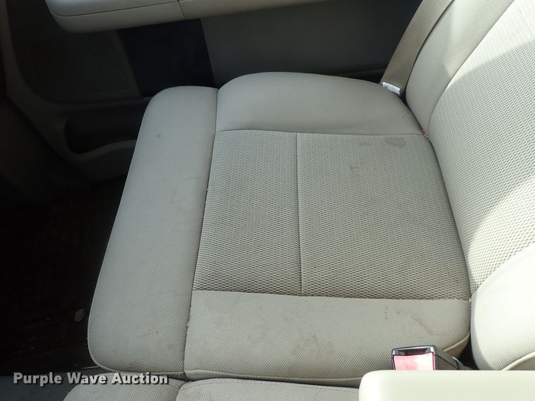 image for item DC3371 2004 Ford F150 SuperCab pickup truck