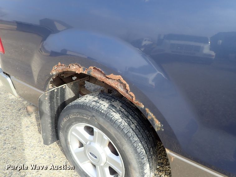 image for item DC3371 2004 Ford F150 SuperCab pickup truck