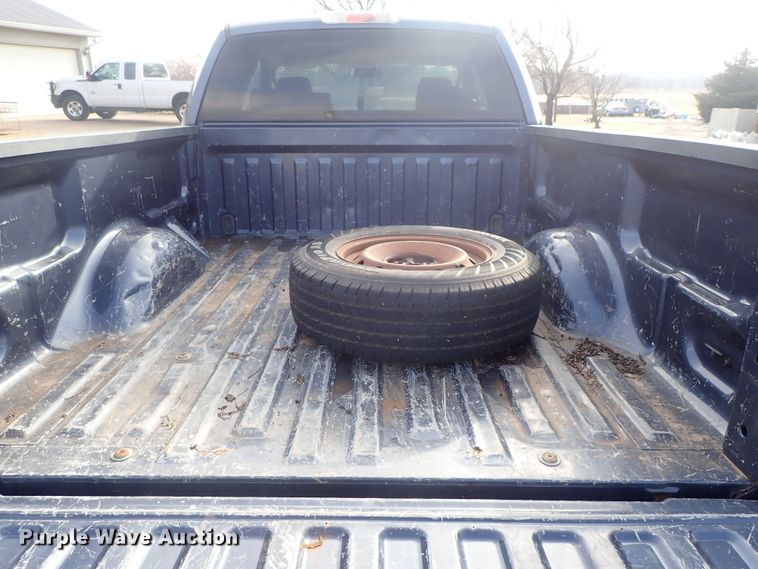 image for item DC3371 2004 Ford F150 SuperCab pickup truck