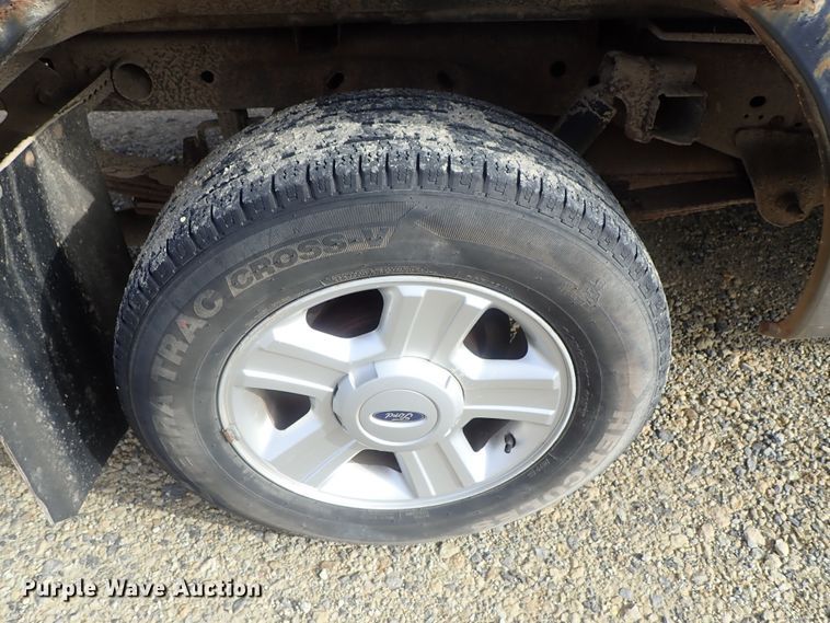 image for item DC3371 2004 Ford F150 SuperCab pickup truck