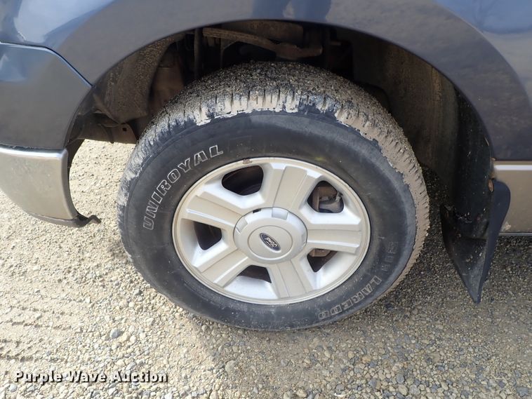 image for item DC3371 2004 Ford F150 SuperCab pickup truck