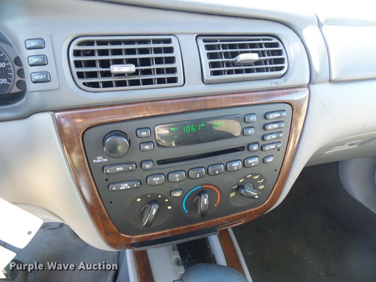 image for item DD1981 2007 Ford Taurus SEL