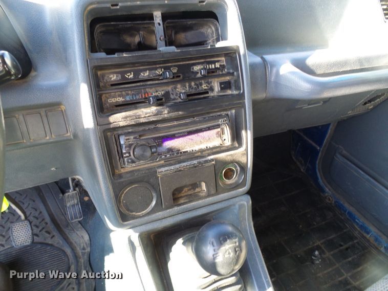 image for item DD1991 1990 Geo Tracker SUV