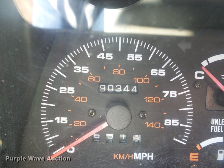 image for item DD1991 1990 Geo Tracker SUV