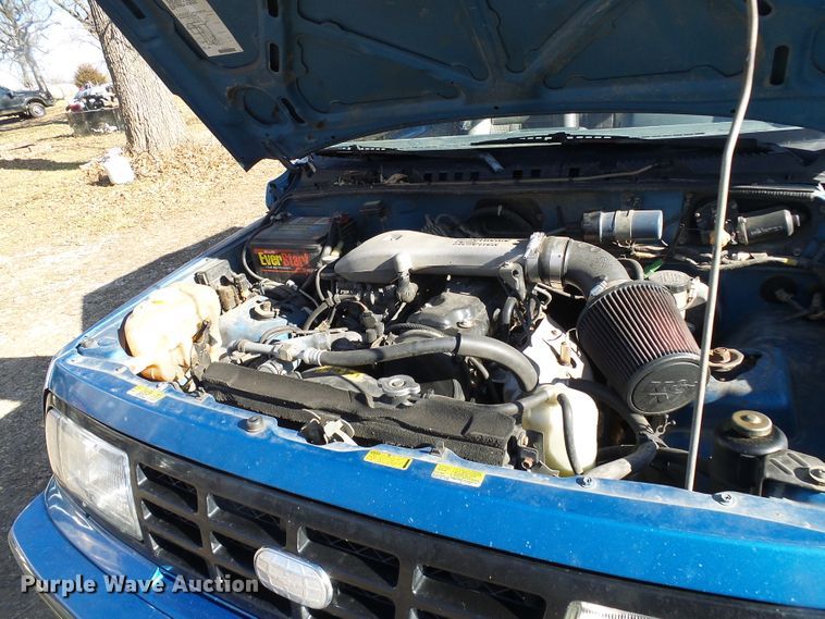 image for item DD1991 1990 Geo Tracker SUV