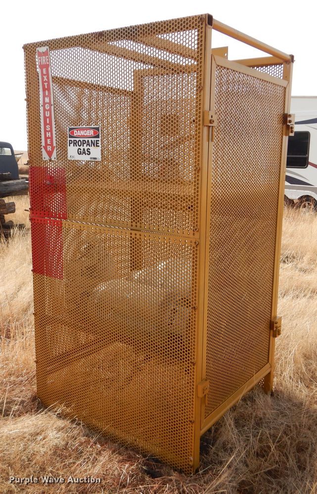 image for item DE1325 Propane bottle enclosure