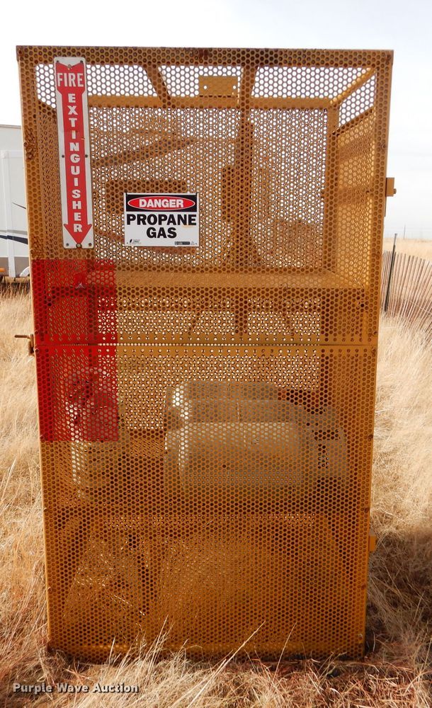 image for item DE1325 Propane bottle enclosure