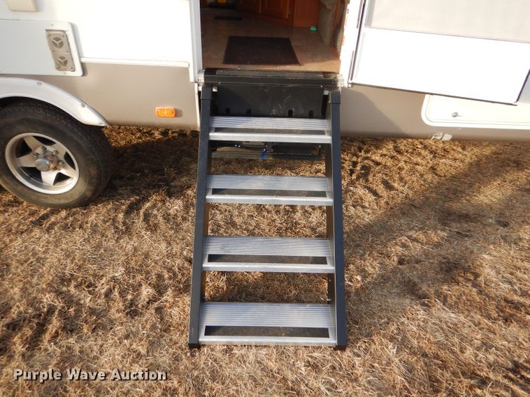 image for item DE1327 2007 Sundance 3200ES camper