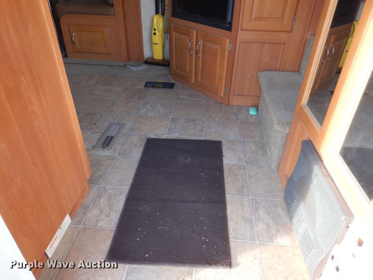 image for item DE1327 2007 Sundance 3200ES camper