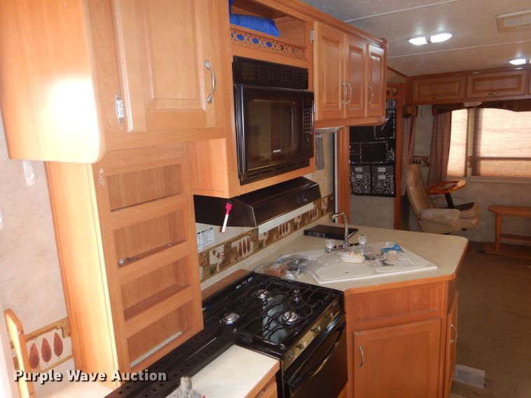 image for item DE1327 2007 Sundance 3200ES camper