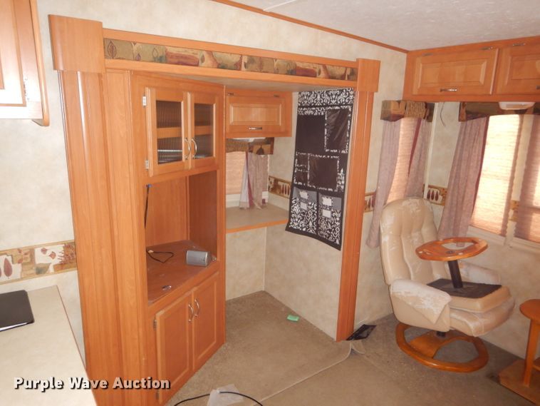 image for item DE1327 2007 Sundance 3200ES camper