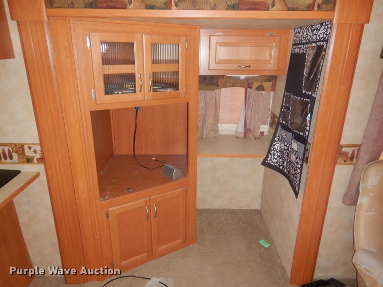 image for item DE1327 2007 Sundance 3200ES camper