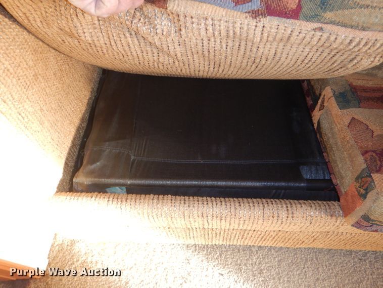 image for item DE1327 2007 Sundance 3200ES camper