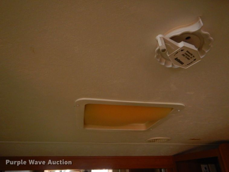 image for item DE1327 2007 Sundance 3200ES camper