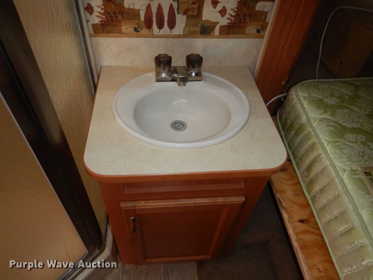 image for item DE1327 2007 Sundance 3200ES camper