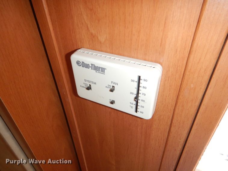 image for item DE1327 2007 Sundance 3200ES camper