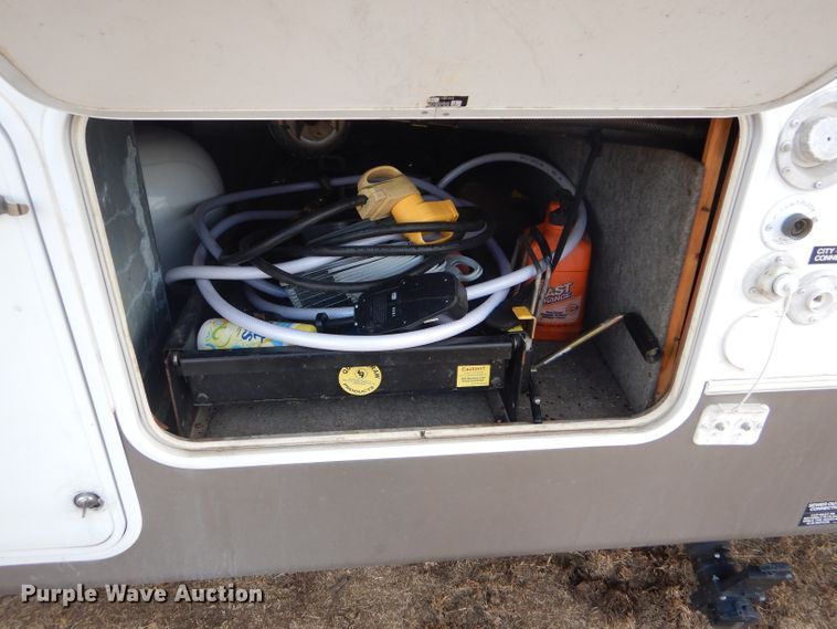 image for item DE1327 2007 Sundance 3200ES camper