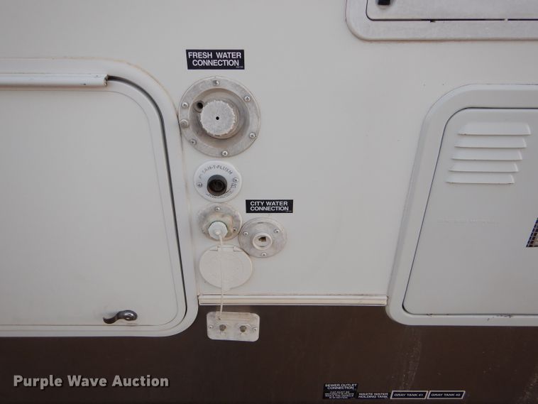 image for item DE1327 2007 Sundance 3200ES camper