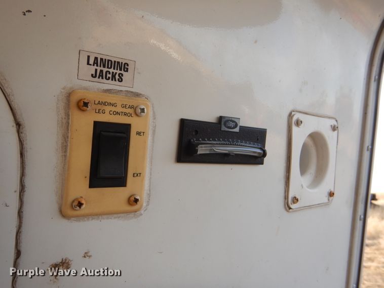 image for item DE1327 2007 Sundance 3200ES camper