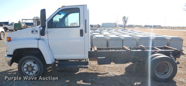 image for item DE1344 2009 Chevrolet C4500 truck cab and chassis