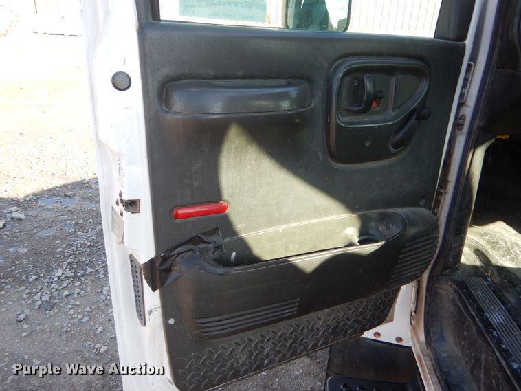 image for item DE1344 2009 Chevrolet C4500 truck cab and chassis