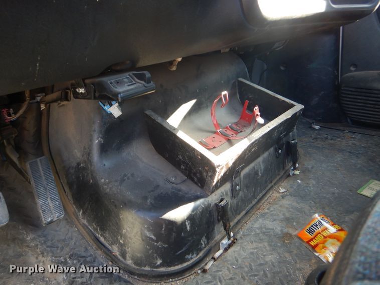 image for item DE1344 2009 Chevrolet C4500 truck cab and chassis