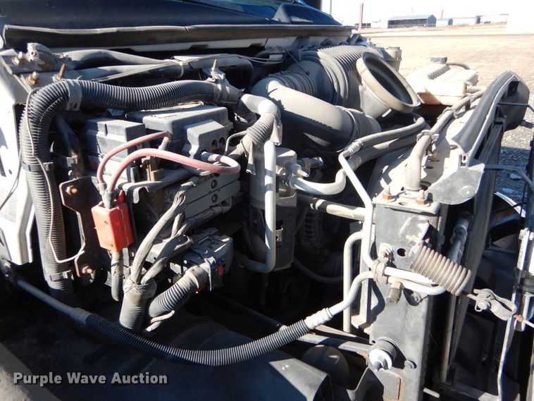 image for item DE1344 2009 Chevrolet C4500 truck cab and chassis