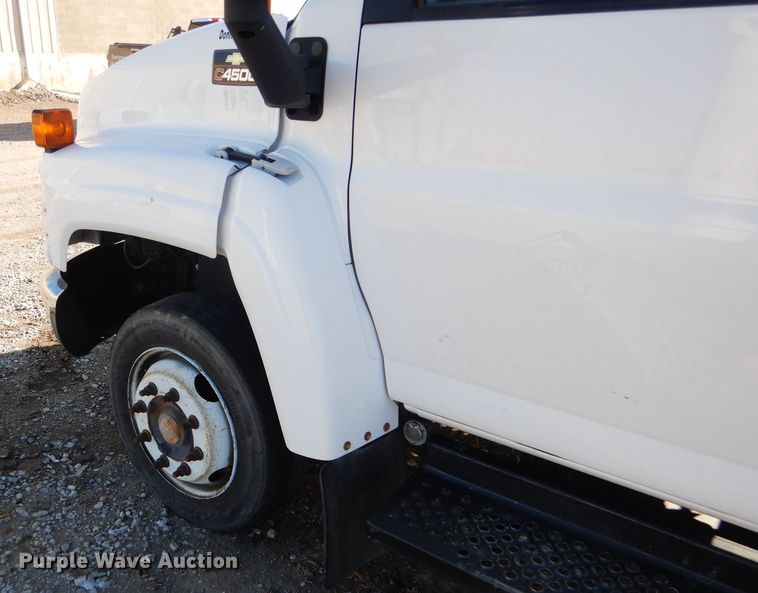 image for item DE1344 2009 Chevrolet C4500 truck cab and chassis