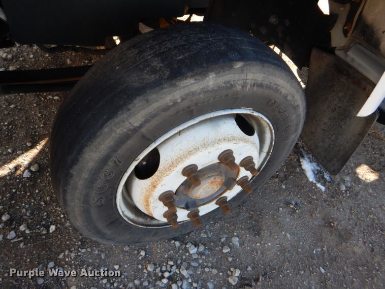 image for item DE1344 2009 Chevrolet C4500 truck cab and chassis