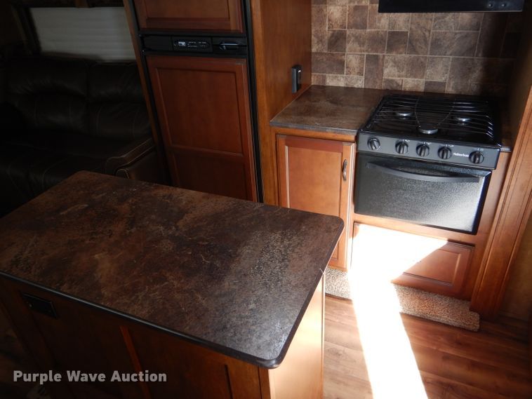 image for item DE1346 2015 KZRV Spree LX Superlite 320BS camper