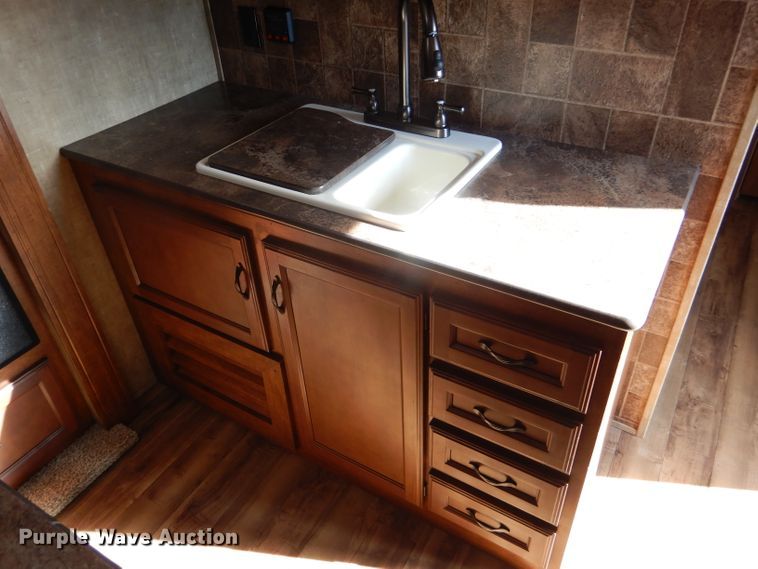 image for item DE1346 2015 KZRV Spree LX Superlite 320BS camper