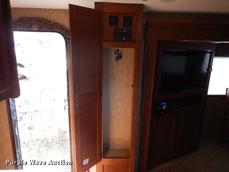 image for item DE1346 2015 KZRV Spree LX Superlite 320BS camper