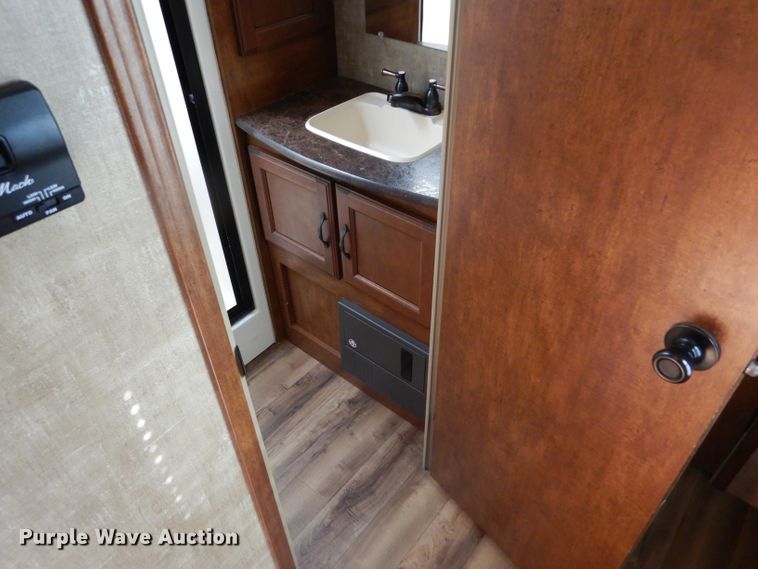 image for item DE1346 2015 KZRV Spree LX Superlite 320BS camper