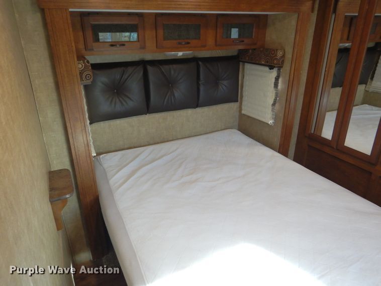 image for item DE1346 2015 KZRV Spree LX Superlite 320BS camper