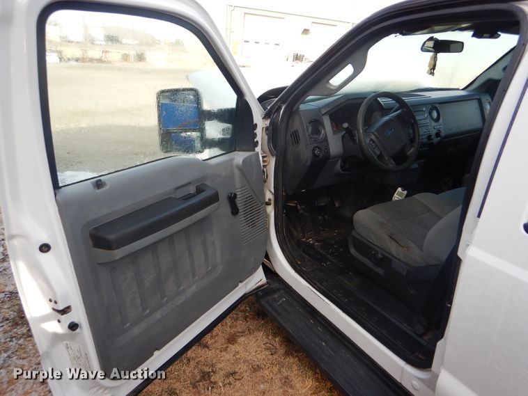 image for item DE1348 2014 Ford F250 Super Duty Crew Cab pickup truck