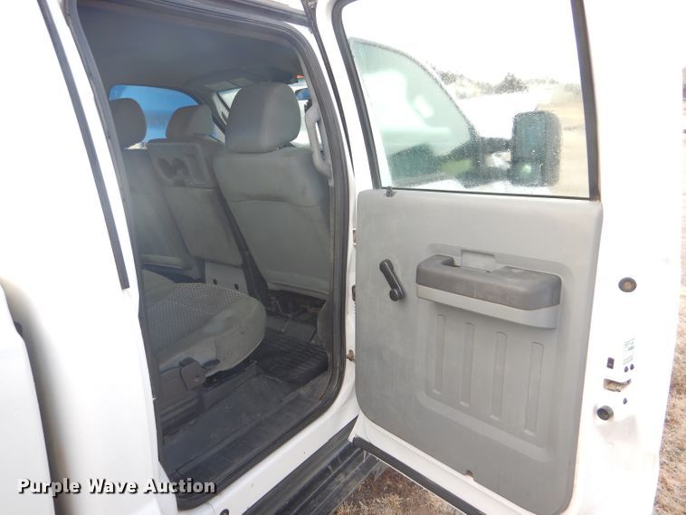 image for item DE1348 2014 Ford F250 Super Duty Crew Cab pickup truck