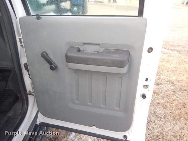 image for item DE1348 2014 Ford F250 Super Duty Crew Cab pickup truck