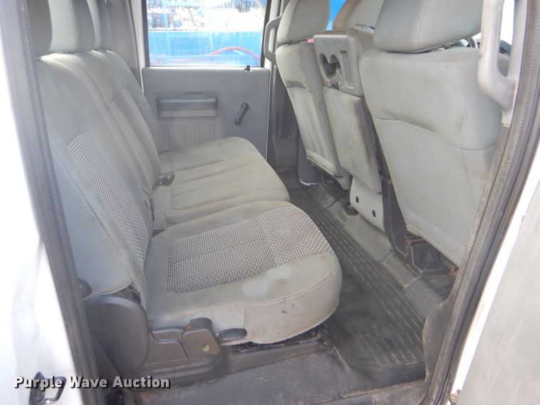 image for item DE1348 2014 Ford F250 Super Duty Crew Cab pickup truck