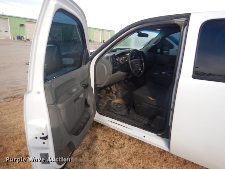 image for item DE1349 2012 Chevrolet Silverado 2500HD Ext. Cab pickup truck
