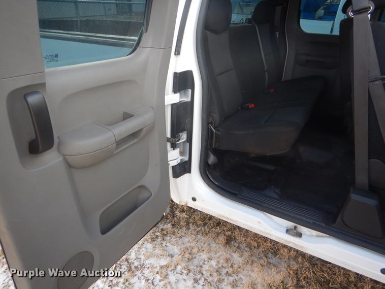 image for item DE1349 2012 Chevrolet Silverado 2500HD Ext. Cab pickup truck