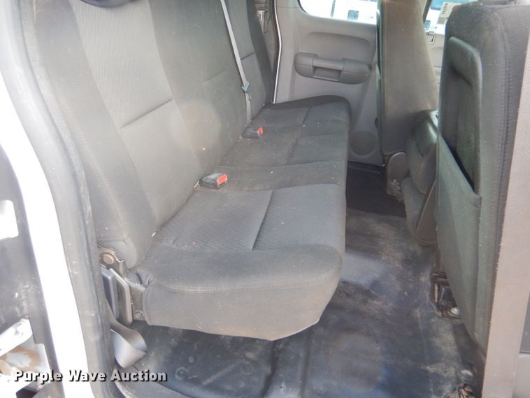 image for item DE1349 2012 Chevrolet Silverado 2500HD Ext. Cab pickup truck