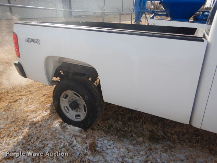 image for item DE1349 2012 Chevrolet Silverado 2500HD Ext. Cab pickup truck